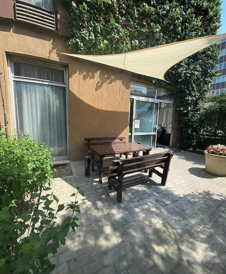 H1 Apartmanok 부다페스트 0*,