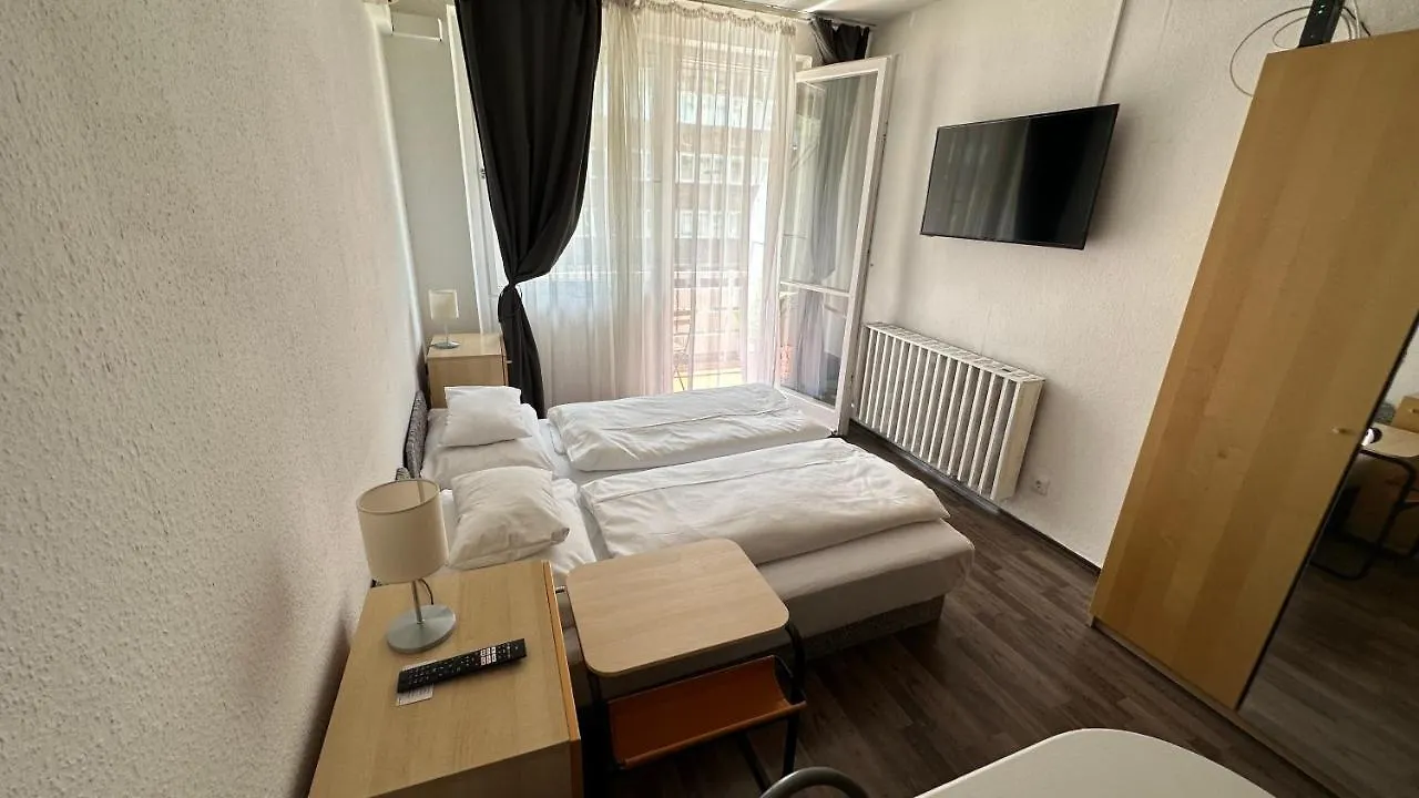 H1 Apartmanok 부다페스트 0*,  헝가리